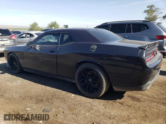 ✅ 2017 Dodge Challenger T/A 392 • VIN: 2C3CDZFJ4HH554630 • Lot: 64215434. Wystawiony na Copart z przebiegiem Nie podano. Bezpłatny archiwum sprzedaży aukcyjnych z USA i szczegółowy raport historii pojazdu na DreamBid. Zdjęcie 2.