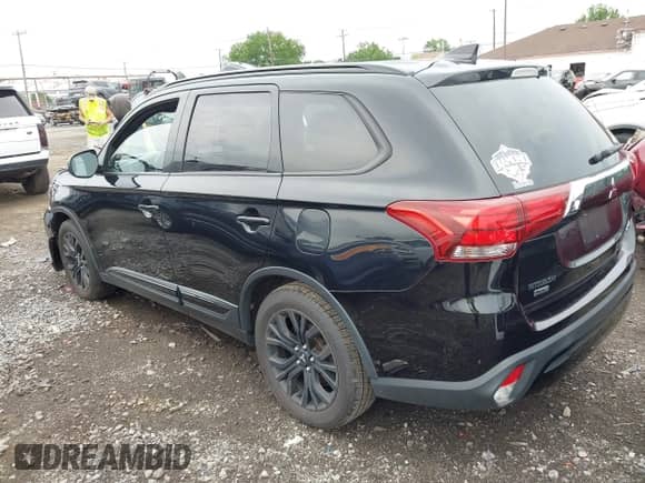 2019 Mitsubishi Outlander SE z VIN JA4AD3A31KZ038526, wystawiony jako IAAI lot #42724186 z przebiegiem 122 247 mil mil oraz . Historia ofert i sprzedaży dostępna na DreamBid. Obrazek 3.