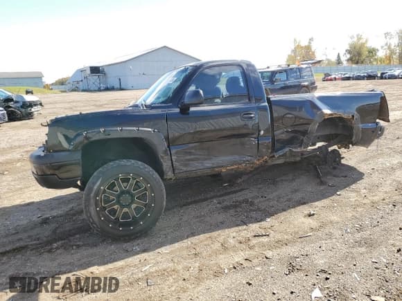 ✅ 2005 Chevrolet Silverado 1500 Z71 • VIN: 1GCEK14TX5Z137072 • Лот: 76265424. Опубликован ранее на Copart с пробегом 274 676 миль. Бесплатный доступ к архиву аукционных продаж из США и подробный отчёт об истории автомобиля на DreamBid. Изображение 1.