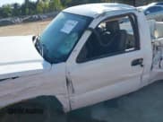 ✅ 2005 Chevrolet Silverado 1500 Work Truck • VIN: 1GCEC14X25Z150169 • Лот: 43338704. Опубликован ранее на IAAI с пробегом Не указан. Бесплатный доступ к архиву аукционных продаж из США и подробный отчёт об истории автомобиля на DreamBid. Изображение 6.