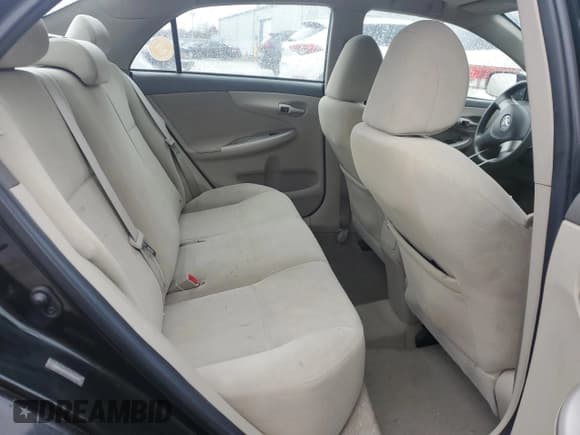 ✅ 2010 Toyota Corolla XLE • VIN: 1NXBU4EE9AZ332761 • Лот: 92419195. Опубликован ранее на Copart с пробегом 131 514 миль. Бесплатный доступ к архиву аукционных продаж из США и подробный отчёт об истории автомобиля на DreamBid. Изображение 10.