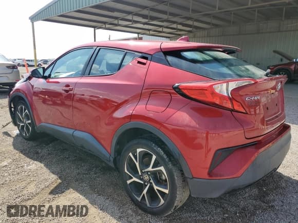 ✅ 2022 Toyota C-HR XLE • VIN: NMTKHMBX8NR143249 • Лот: 89708895. Опубликован ранее на Copart с пробегом 49 972 миль. Бесплатный доступ к архиву аукционных продаж из США и подробный отчёт об истории автомобиля на DreamBid. Изображение 2.