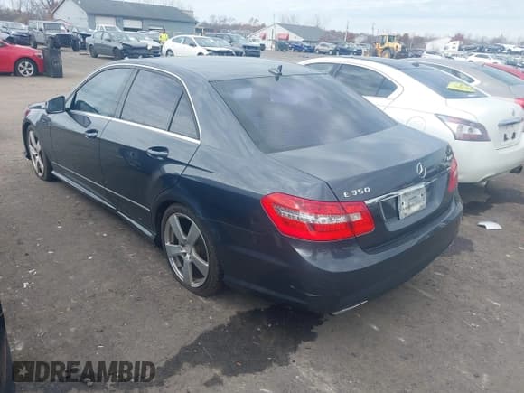✅ 2010 Mercedes-Benz E 350 Sport • VIN: WDDHF8HB8AA221255 • Lot: 43686457. Listed on IAAI with 192,094 mi. Free auction sales archive from the USA and detailed vehicle history report at DreamBid. Image 3.