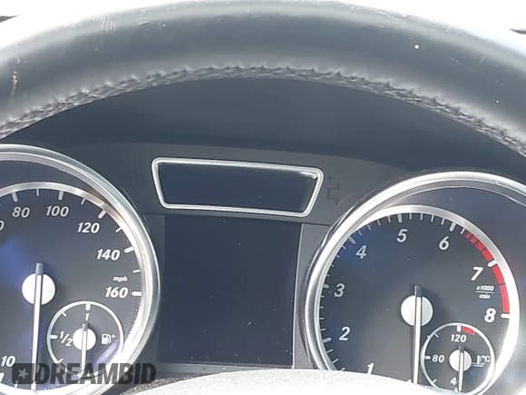 ✅ 2015 Mercedes-Benz M 350 • VIN: 4JGDA5HB4FA521321 • Lot: 42948426. Wystawiony na IAAI z przebiegiem Nie podano. Bezpłatny archiwum sprzedaży aukcyjnych z USA i szczegółowy raport historii pojazdu na DreamBid. Zdjęcie 7.