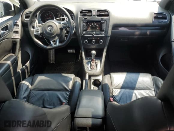 ✅ 2014 Volkswagen Golf GTI Wolfsburg Edition • VIN: WVWHD7AJ5EW005593 • Lot: 59184335. Wystawiony na Copart z przebiegiem 101 099 mil. Bezpłatny archiwum sprzedaży aukcyjnych z USA i szczegółowy raport historii pojazdu na DreamBid. Zdjęcie 8.