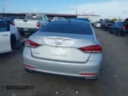 ✅ 2015 Hyundai Genesis 3.8L • VIN: KMHGN4JE1FU090550 • Lot: 43295110. Wystawiony na IAAI z przebiegiem Nie podano. Bezpłatny archiwum sprzedaży aukcyjnych z USA i szczegółowy raport historii pojazdu na DreamBid. Zdjęcie 15.