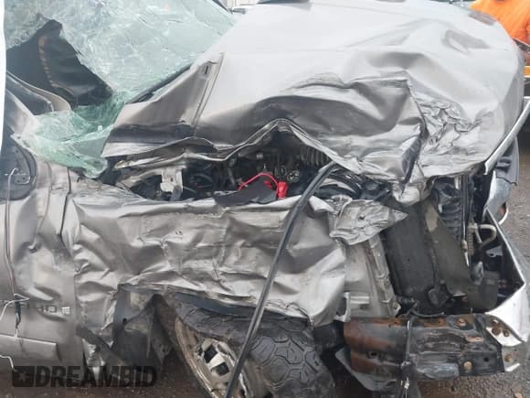 ✅ 2008 Chevrolet Silverado 2500HD 1LT • VIN: 1GCHK29698E151210 • Lot: 42301136. Wystawiony na IAAI z przebiegiem 281 091 mil. Bezpłatny archiwum sprzedaży aukcyjnych z USA i szczegółowy raport historii pojazdu na DreamBid. Zdjęcie 6.