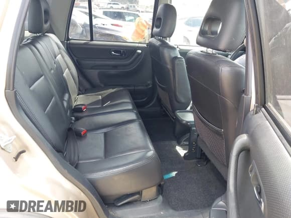 ✅ 2001 Honda CR-V SE • VIN: JHLRD18701S003492 • Lot: 43355525. Listed on IAAI with 209,737 mi. Free auction sales archive from the USA and detailed vehicle history report at DreamBid. Image 8.