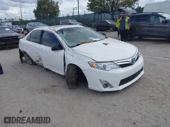 ✅ 2012 Toyota Camry L • VIN: 4T4BF1FK8CR247092 • Lot: 43378133. Wystawiony na IAAI z przebiegiem 109 826 mil. Bezpłatny archiwum sprzedaży aukcyjnych z USA i szczegółowy raport historii pojazdu na DreamBid. Zdjęcie 1.