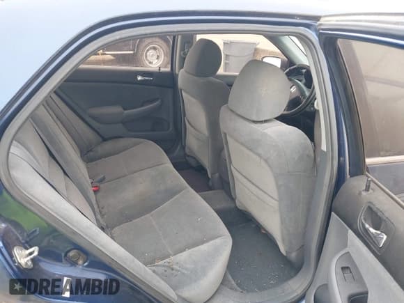 ✅ 2003 Honda Accord LX • VIN: 1HGCM66353A013204 • Lot: 41463511. Listed on IAAI with 265,647 mi. Free auction sales archive from the USA and detailed vehicle history report at DreamBid. Image 8.