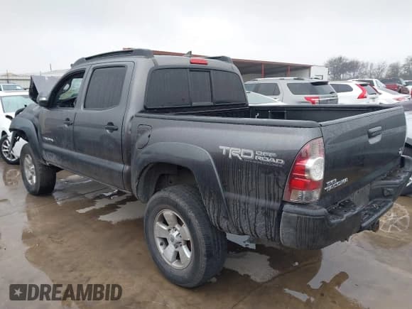 ✅ 2012 Toyota Tacoma • VIN: 5TFLU4EN6CX026627 • Lot: 41277753. Listed on IAAI with 147,994 mi. Free auction sales archive from the USA and detailed vehicle history report at DreamBid. Image 3.