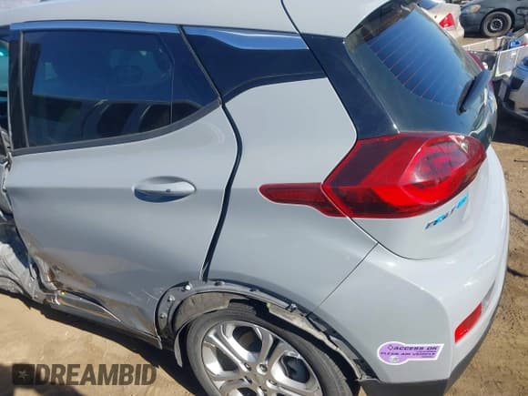 ✅ 2019 Chevrolet Bolt EV LT • VIN: 1G1FY6S01K4101703 • Lot: 40755775. Wystawiony na IAAI z przebiegiem 73 808 mil. Bezpłatny archiwum sprzedaży aukcyjnych z USA i szczegółowy raport historii pojazdu na DreamBid. Zdjęcie 20.