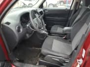 ✅ 2016 Jeep Patriot Latitude • VIN: 1C4NJRFB6GD586240 • Лот: 92629665. Опубликован ранее на Copart с пробегом 152 650 миль. Бесплатный доступ к архиву аукционных продаж из США и подробный отчёт об истории автомобиля на DreamBid. Изображение 7.