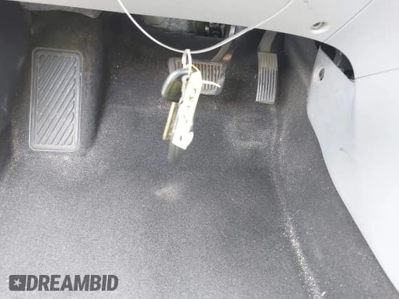 ✅ 2015 Hyundai Accent Sport • VIN: KMHCU5AE9FU204706 • Lot: 42797737. Wystawiony na IAAI z przebiegiem 200 578 mil. Bezpłatny archiwum sprzedaży aukcyjnych z USA i szczegółowy raport historii pojazdu na DreamBid. Zdjęcie 11.