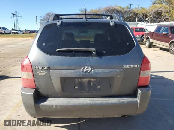 2008 Hyundai Tucson GLS z VIN KM8JM12B18U894443, wystawiony jako Copart lot #79910744 z przebiegiem 222 954 mil mil oraz Szkoda całkowita • Salvage title. Historia ofert i sprzedaży dostępna na DreamBid. Obrazek 6.