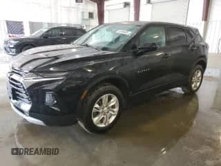 2022 Chevrolet Blazer LT z VIN 3GNKBHR47NS112874, wystawiony jako Copart lot #65366485 z przebiegiem Nie podano mil oraz Szkoda całkowita • Salvage title. Historia ofert i sprzedaży dostępna na DreamBid. Obrazek 1.