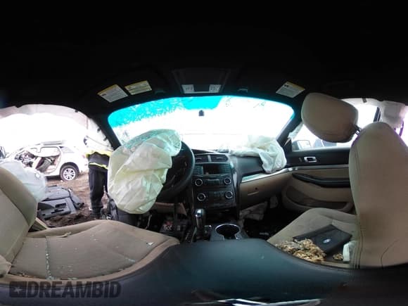 ✅ 2016 Ford Explorer • VIN: 1FM5K7B80GGB03833 • Lot: 41709596. Listed on IAAI with Not provided. Free auction sales archive from the USA and detailed vehicle history report at DreamBid. Image 19.