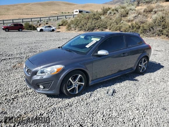 ✅ 2012 Volvo C30 • VIN: YV1672MK5C2282085 • Lot: 66740385. Wystawiony na Copart z przebiegiem 73 193 mil. Bezpłatny archiwum sprzedaży aukcyjnych z USA i szczegółowy raport historii pojazdu na DreamBid. Zdjęcie 1.