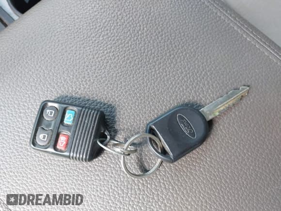 ✅ 2007 Ford Expedition XLT • VIN: 1FMFU15587LA36922 • Лот: 43552112. Опубликован ранее на IAAI с пробегом 170 705 миль. Бесплатный доступ к архиву аукционных продаж из США и подробный отчёт об истории автомобиля на DreamBid. Изображение 11.