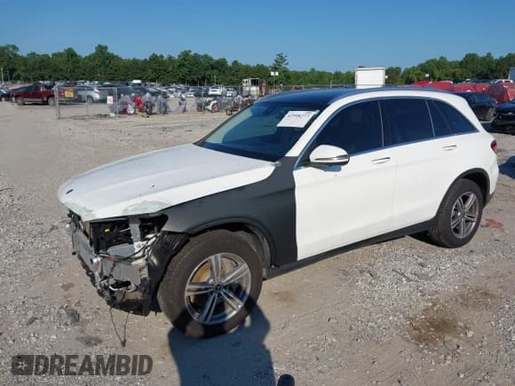 ✅ 2021 Mercedes-Benz GLC 300 • VIN: W1N0G8DB3MV270279 • Lot: 42998277. Listed on IAAI with 72,855 mi. Free auction sales archive from the USA and detailed vehicle history report at DreamBid. Image 17.