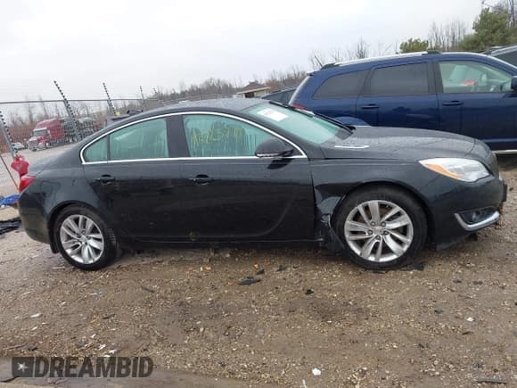 ✅ 2015 Buick Regal Premium I • VIN: 2G4GN5EXXF9118697 • Lot: 43723779. Wystawiony na IAAI z przebiegiem Nie podano. Bezpłatny archiwum sprzedaży aukcyjnych z USA i szczegółowy raport historii pojazdu na DreamBid. Zdjęcie 13.