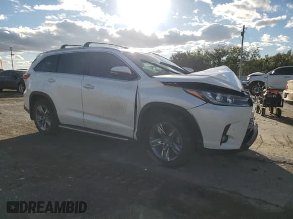 ✅ 2017 Toyota Highlander Limited Platinum • VIN: 5TDYZRFH1HS232531 • Lot: 90519415. Wystawiony na Copart z przebiegiem Nie podano. Bezpłatny archiwum sprzedaży aukcyjnych z USA i szczegółowy raport historii pojazdu na DreamBid. Zdjęcie 4.