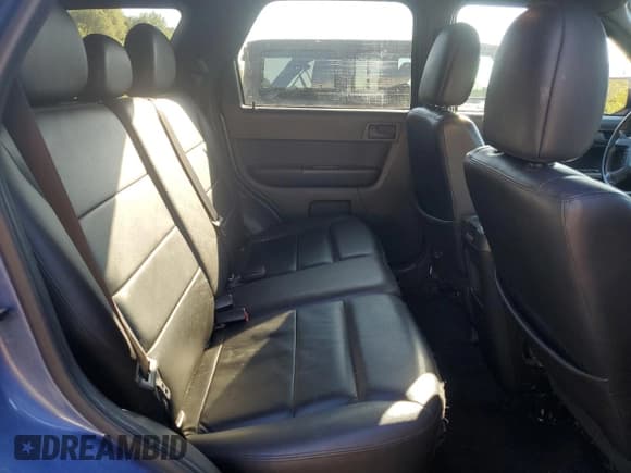 ✅ 2010 Ford Escape XLT • VIN: 1FMCU9D7XAKB87035 • Lot: 84195535. Wystawiony na Copart z przebiegiem 136 103 mil. Bezpłatny archiwum sprzedaży aukcyjnych z USA i szczegółowy raport historii pojazdu na DreamBid. Zdjęcie 11.