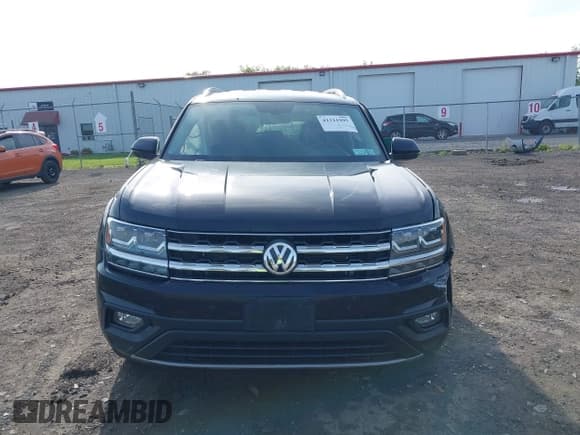 ✅ 2019 Volkswagen Atlas SE • VIN: 1V2LR2CA1KC606796 • Lot: 42321995. Listed on IAAI with 30,073 mi. Free auction sales archive from the USA and detailed vehicle history report at DreamBid. Image 12.