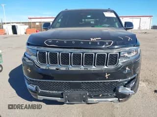 ✅ 2024 Jeep Wagoneer Series II • VIN: 1C4SJSBPXRS144510 • Lot: 43744846. Wystawiony na IAAI z przebiegiem 36 365 mil. Bezpłatny archiwum sprzedaży aukcyjnych z USA i szczegółowy raport historii pojazdu na DreamBid. Zdjęcie 6.