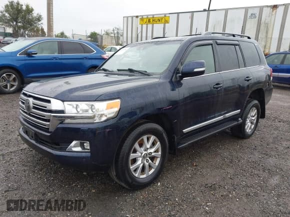 ✅ 2018 Toyota Land Cruiser • VIN: JTMCY7AJ8J4071706 • Лот: 43434506. Опубликован ранее на IAAI с пробегом 201 709 миль. Бесплатный доступ к архиву аукционных продаж из США и подробный отчёт об истории автомобиля на DreamBid. Изображение 22.