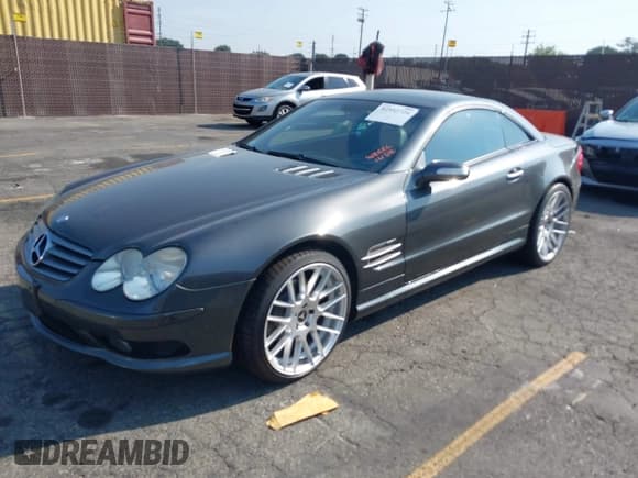 ✅ 2004 Mercedes-Benz SL 500 • VIN: WDBSK75F74F066524 • Lot: 42932724. Wystawiony na IAAI z przebiegiem 74 931 mil. Bezpłatny archiwum sprzedaży aukcyjnych z USA i szczegółowy raport historii pojazdu na DreamBid. Zdjęcie 2.