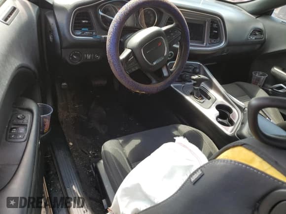 ✅ 2018 Dodge Challenger SXT Plus • VIN: 2C3CDZAG3JH317807 • Lot: 56797264. Wystawiony na Copart z przebiegiem Nie podano. Bezpłatny archiwum sprzedaży aukcyjnych z USA i szczegółowy raport historii pojazdu na DreamBid. Zdjęcie 8.