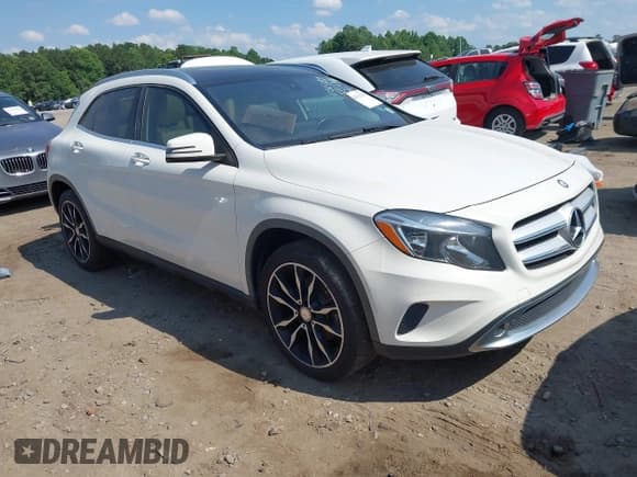 ✅ 2016 Mercedes-Benz GLA 250 • VIN: WDCTG4EB2GJ269075 • Lot: 42551534. Wystawiony na IAAI z przebiegiem 121 121 mil. Bezpłatny archiwum sprzedaży aukcyjnych z USA i szczegółowy raport historii pojazdu na DreamBid. Zdjęcie 1.