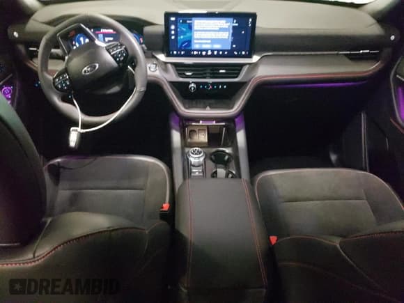 ✅ 2025 Ford Explorer ST • VIN: 1FMWK8GC6SGA24859 • Lot: 82394425. Listed on Copart with 5,260 mi. Free auction sales archive from the USA and detailed vehicle history report at DreamBid. Image 8.