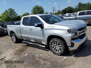 ✅ 2020 Chevrolet Silverado 1500 LT • VIN: 1GCRWCED5LZ164475 • Lot: 68292394. Wystawiony na Copart z przebiegiem 92 115 mil. Bezpłatny archiwum sprzedaży aukcyjnych z USA i szczegółowy raport historii pojazdu na DreamBid. Zdjęcie 4.