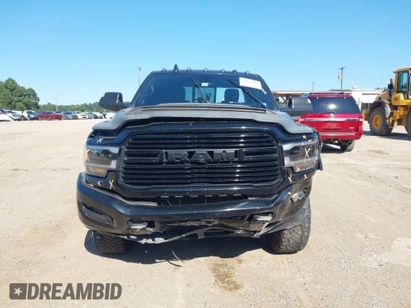 ✅ 2022 Ram 2500 Laramie • VIN: 3C6UR5FL5NG391825 • Lot: 43163025. Listed on IAAI with 73,742 mi. Free auction sales archive from the USA and detailed vehicle history report at DreamBid. Image 11.