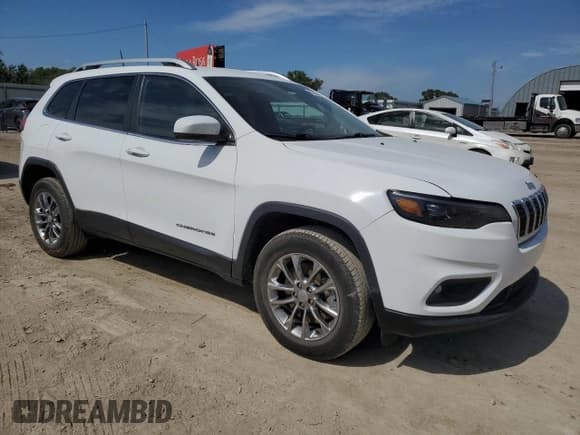 ✅ 2020 Jeep Cherokee Latitude Plus • VIN: 1C4PJMLB4LD564201 • Lot: 82052435. Wystawiony na Copart z przebiegiem 89 346 mil. Bezpłatny archiwum sprzedaży aukcyjnych z USA i szczegółowy raport historii pojazdu na DreamBid. Zdjęcie 4.