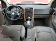 ✅ 2007 Saturn VUE V6 • VIN: 5GZCZ53477S874258 • Lot: 82225855. Wystawiony na Copart z przebiegiem 171 854 mil. Bezpłatny archiwum sprzedaży aukcyjnych z USA i szczegółowy raport historii pojazdu na DreamBid. Zdjęcie 8.