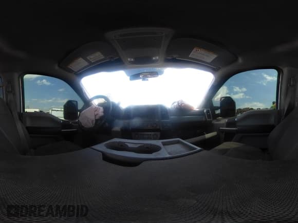 ✅ 2019 Ford F-250 XL • VIN: 1FT7W2BT1KED48010 • Lot: 42369876. Listed on IAAI with 184,482 mi. Free auction sales archive from the USA and detailed vehicle history report at DreamBid. Image 19.