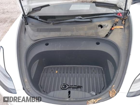 ✅ 2021 Tesla Model 3 Long Range • VIN: 5YJ3E1EB7MF979988 • Lot: 40893463. Wystawiony na IAAI z przebiegiem 38 230 mil. Bezpłatny archiwum sprzedaży aukcyjnych z USA i szczegółowy raport historii pojazdu na DreamBid. Zdjęcie 10.