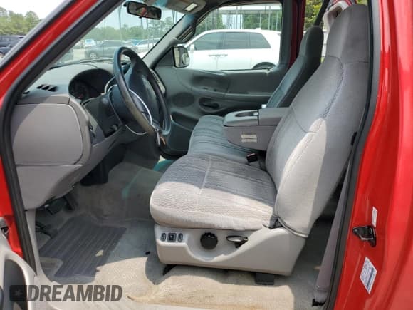 ✅ 1997 Ford F-150 XL • VIN: 1FTEX17L1VNB55769 • Lot: 58901715. Wystawiony na Copart z przebiegiem 174 234 mil. Bezpłatny archiwum sprzedaży aukcyjnych z USA i szczegółowy raport historii pojazdu na DreamBid. Zdjęcie 7.