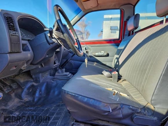 ✅ 1995 Nissan Frontier • VIN: 1N6SD11S4SC337210 • Lot: 94832575. Listed on Copart with 109,790 mi. Free auction sales archive from the USA and detailed vehicle history report at DreamBid. Image 7.