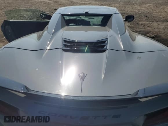 ✅ 2024 Chevrolet Corvette 2LT • VIN: 1G1YB3D4XR5107724 • Лот: 80686075. Опубликован ранее на Copart с пробегом 8 025 миль. Бесплатный доступ к архиву аукционных продаж из США и подробный отчёт об истории автомобиля на DreamBid. Изображение 11.