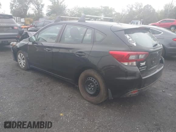 ✅ 2021 Subaru Impreza • VIN: 4S3GTAB62M3715573 • Lot: 43404791. Listed on IAAI with 21,973 mi. Free auction sales archive from the USA and detailed vehicle history report at DreamBid. Image 3.