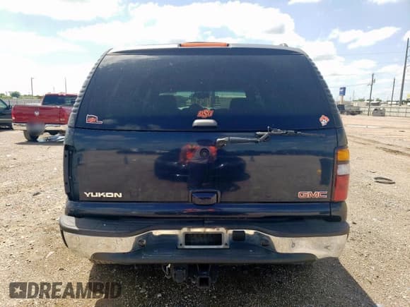 ✅ 2006 GMC Yukon SLT • VIN: 1GKEC13Z26R111557 • Lot: 58220865. Wystawiony na Copart z przebiegiem 194 710 mil. Bezpłatny archiwum sprzedaży aukcyjnych z USA i szczegółowy raport historii pojazdu na DreamBid. Zdjęcie 6.