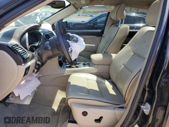 ✅ 2019 Jeep Grand Cherokee Overland • VIN: 1C4RJFCG7KC709686 • Lot: 57207255. Listed on Copart with 73,342 mi. Free auction sales archive from the USA and detailed vehicle history report at DreamBid. Image 7.