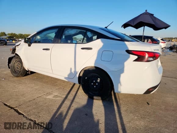 ✅ 2022 Nissan Versa S • VIN: 3N1CN8DV6NL846245 • Lot: 90716395. Wystawiony na Copart z przebiegiem Nie podano. Bezpłatny archiwum sprzedaży aukcyjnych z USA i szczegółowy raport historii pojazdu na DreamBid. Zdjęcie 2.