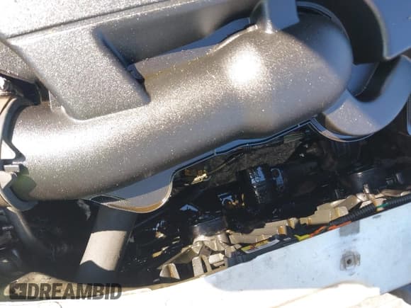 ✅ 2012 Chevrolet Malibu 1LS • VIN: 1G1ZB5E09CF148391 • Lot: 43052636. Listed on IAAI with 195,396 mi. Free auction sales archive from the USA and detailed vehicle history report at DreamBid. Image 14.