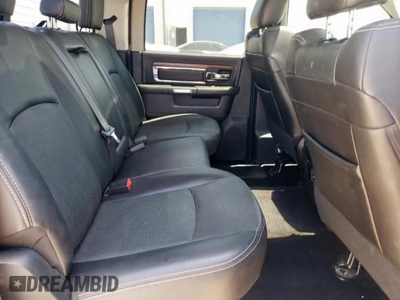 ✅ 2016 Ram 3500 Laramie • VIN: 3C63RRJL9GG233792 • Лот: 54275845. Опубликован ранее на Copart с пробегом 122 165 миль. Бесплатный доступ к архиву аукционных продаж из США и подробный отчёт об истории автомобиля на DreamBid. Изображение 11.