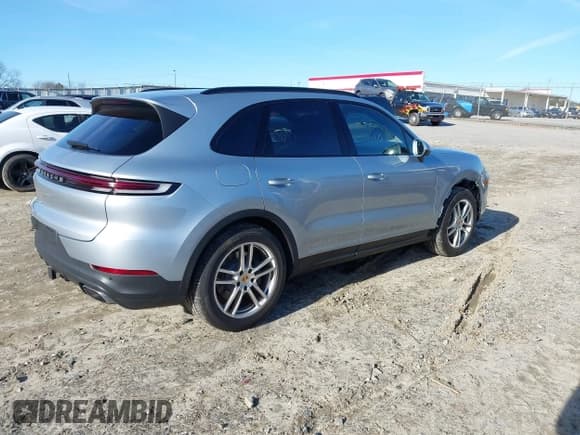 ✅ 2024 Porsche Cayenne • VIN: WP1AA2AYXRDA01534 • Лот: 41305797. Опубликован ранее на IAAI с пробегом 12 848 миль. Бесплатный доступ к архиву аукционных продаж из США и подробный отчёт об истории автомобиля на DreamBid. Изображение 4.